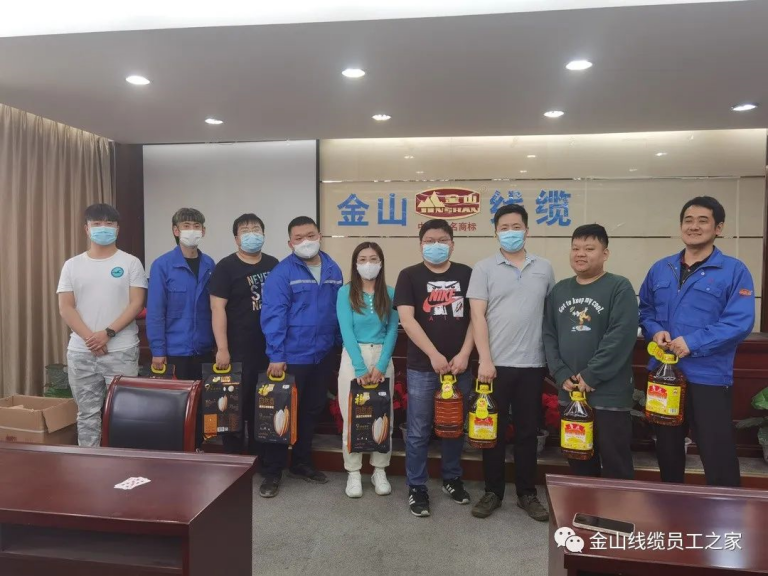 金山線纜工會(huì)聯(lián)合宜興埠總工會(huì)共同舉辦五子棋比賽活動(dòng)